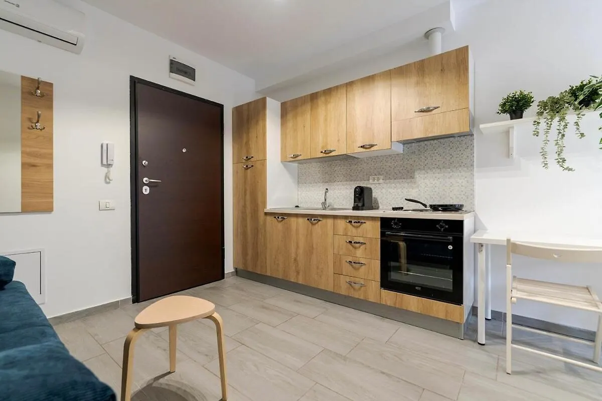 Downtown Urban Studio W Balcony Vol 3 Bukareszt 0*,  Rumunia