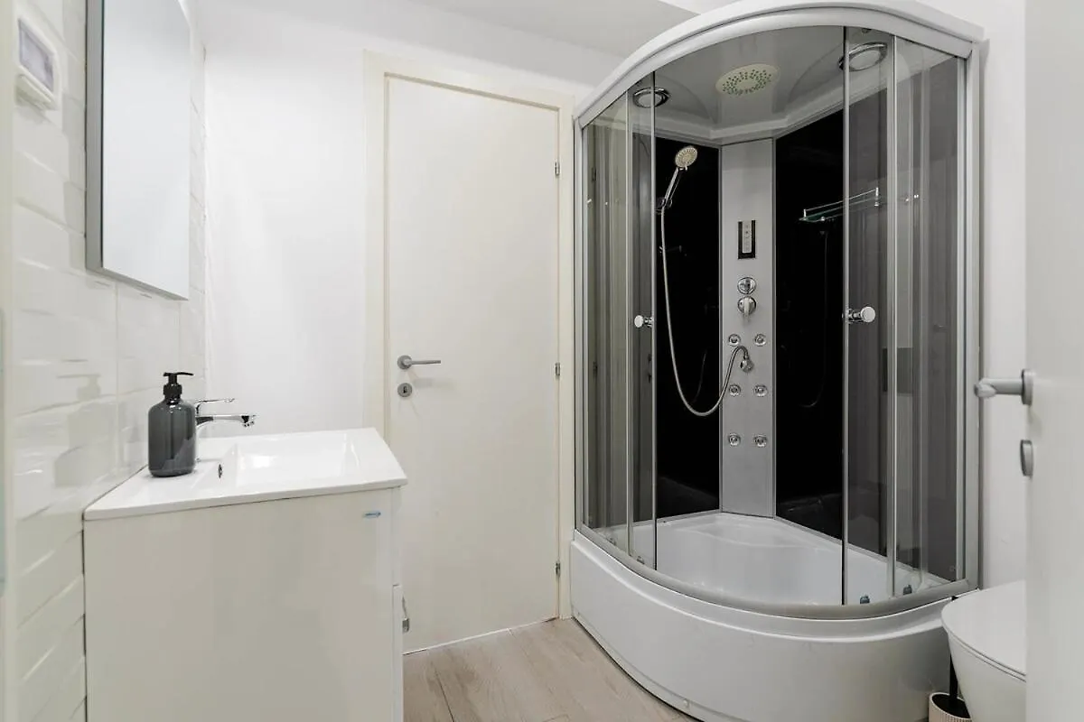 Apartamento Downtown Urban Studio W Balcony Vol 3 Bucareste